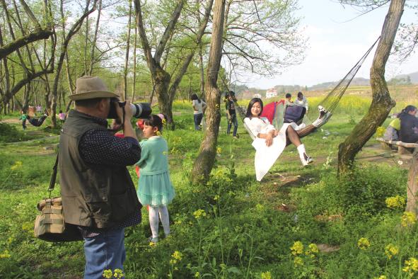 搞烧烤,荡秋千,露营,摄影…3月29日,隆回县狐狸岛春意盎然